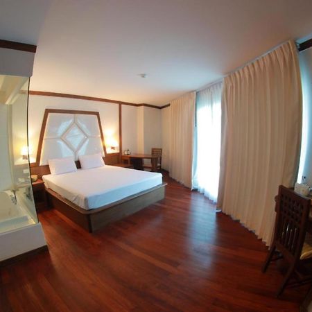 River City Hotel Mukdahan Dış mekan fotoğraf