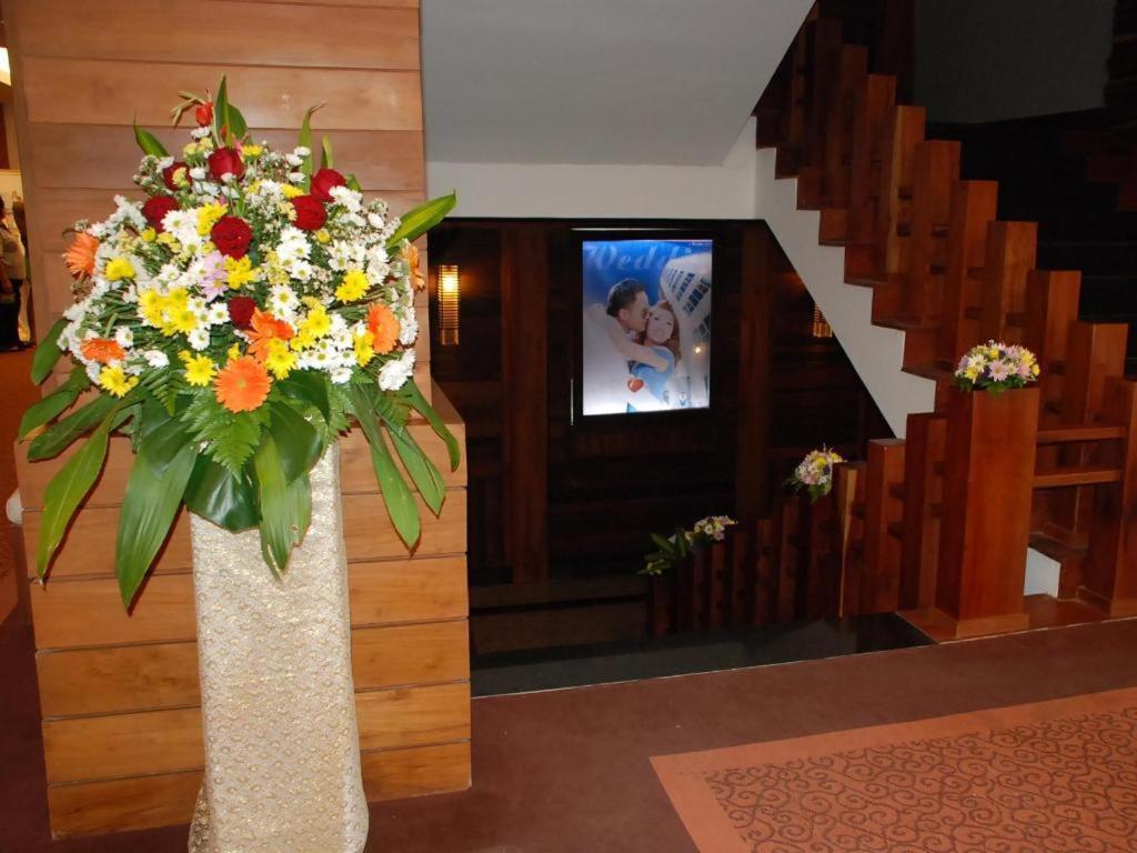 River City Hotel Mukdahan Dış mekan fotoğraf