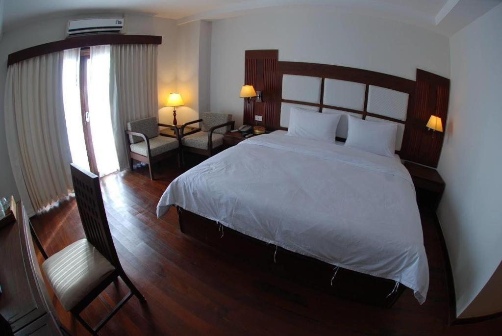 River City Hotel Mukdahan Dış mekan fotoğraf