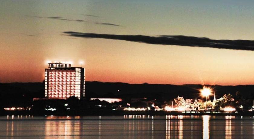 River City Hotel Mukdahan Dış mekan fotoğraf