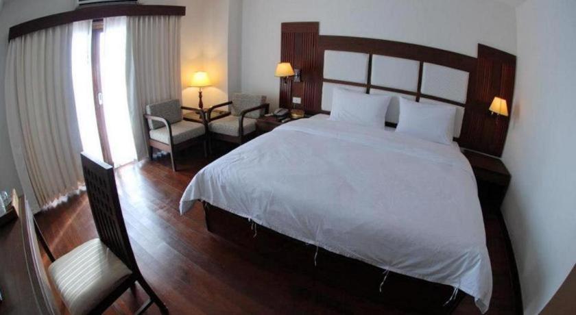 River City Hotel Mukdahan Dış mekan fotoğraf