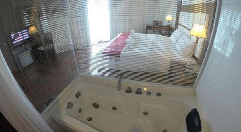 River City Hotel Mukdahan Dış mekan fotoğraf